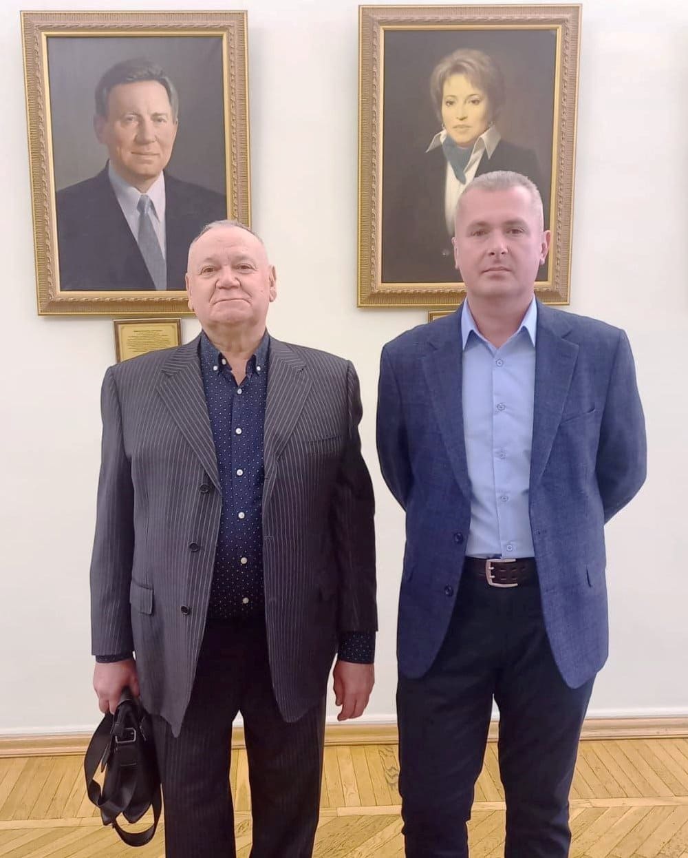 Сотрудники завода "Красный Выборжец" на награждении в Смольном